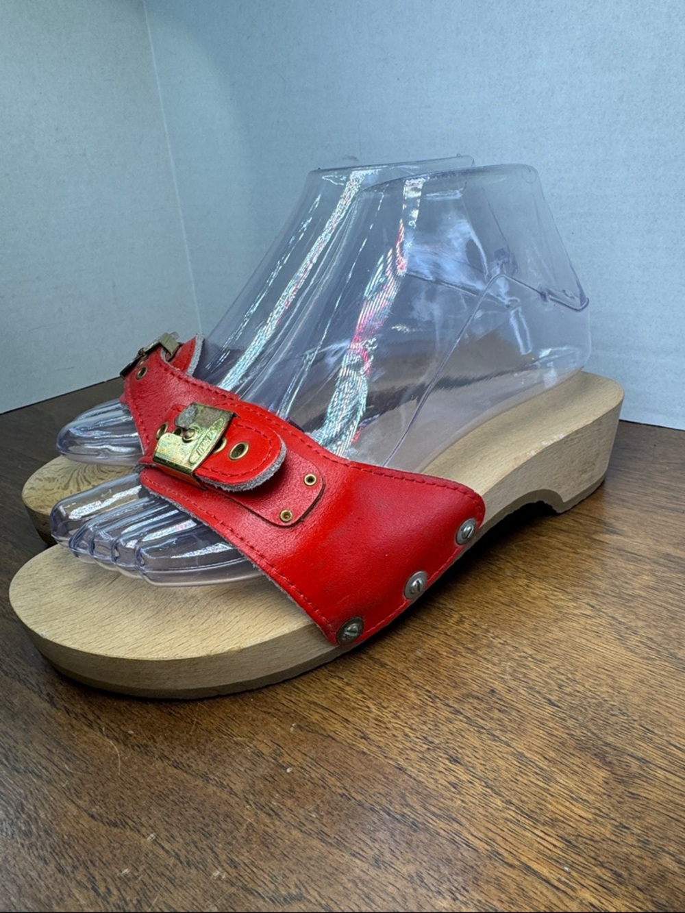 Vintage 70s Dr. Scholls Womens Red Leather Wood Slide Sandals Clogs, sz 7